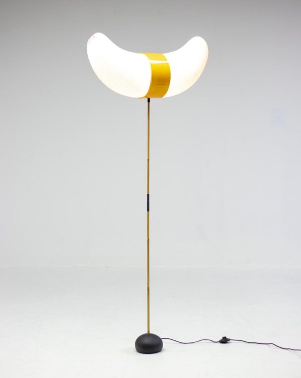 Isamu Noguchi Akari Floor Lamp BB3-33S - Image 11