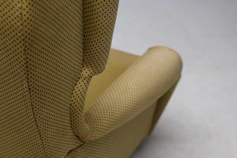 Italian Monumental Wingback Chair by I.S.A. Bergamo, circa 1950 - Image 9
