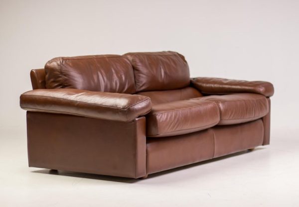 Poltrona Frau Petronio Sofa - Image 2