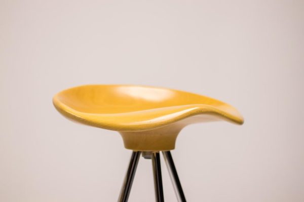 Four Jamaica Beech Bar Stools by Pepe Cortés - Image 4