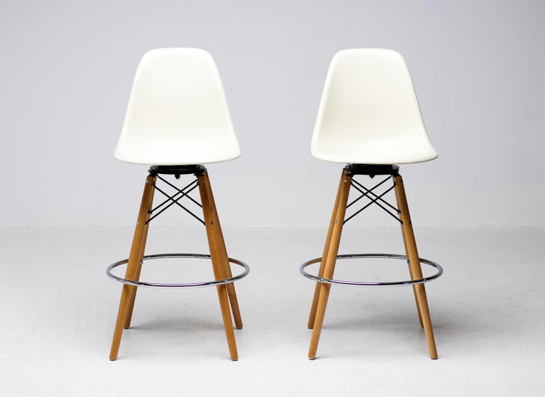 Pair of Herman Miller White Fiberglass Charles & Ray Eames "PSW" Barstools - Image 2