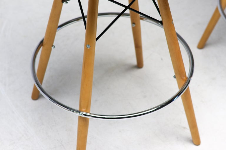 Pair of Herman Miller White Fiberglass Charles & Ray Eames "PSW" Barstools - Image 3