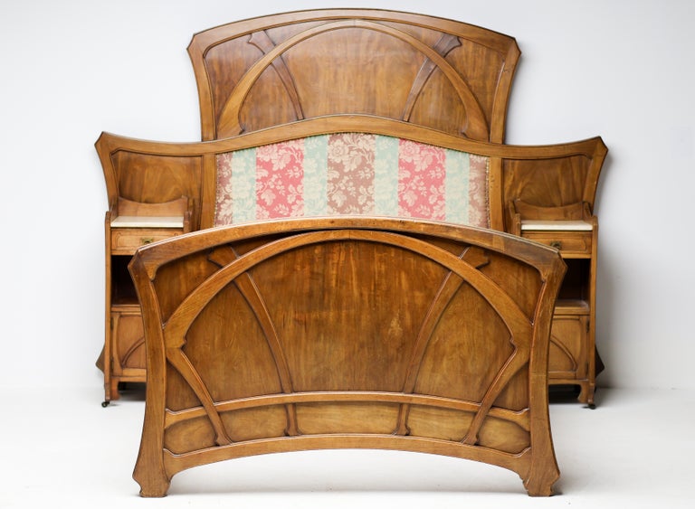 Art Nouveau Bedroom Suite Attr. to Gustave Serrurier-Bovy, Belgium, circa 1900 - Image 2