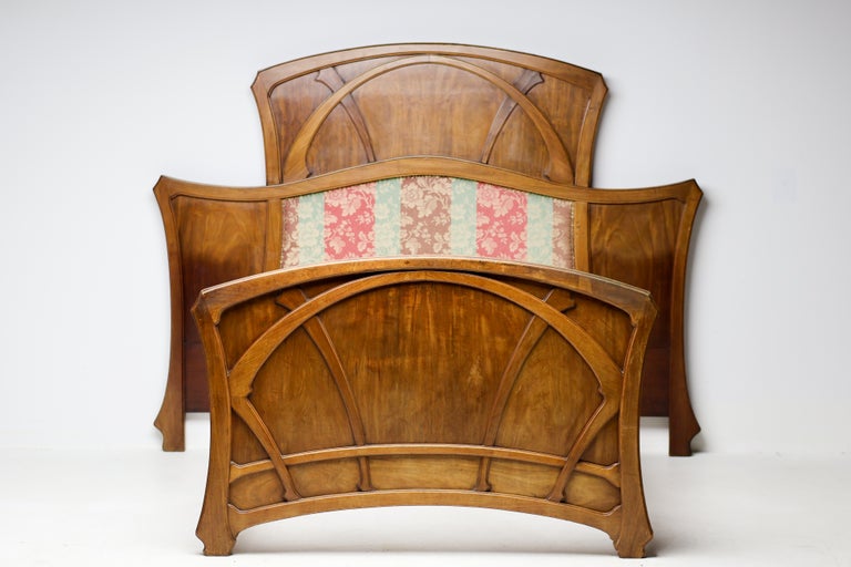 Art Nouveau Bedroom Suite Attr. to Gustave Serrurier-Bovy, Belgium, circa 1900 - Image 3