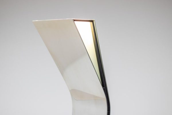 Italian "Mirror Man" Uplighter in Mirror Glass Post Modern Hollywood Recency - Image 4