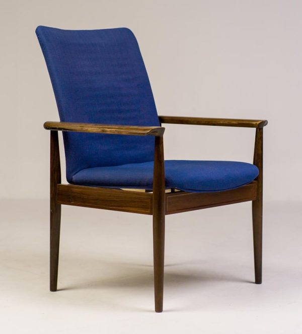 Finn Juhl 1960 Diplomat Chair in Rosewood - Image 2