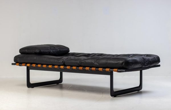 Zanotta "Grand Italia" Black Leather Daybed by De Pas, D'Urbino & Lomazzi - Image 8