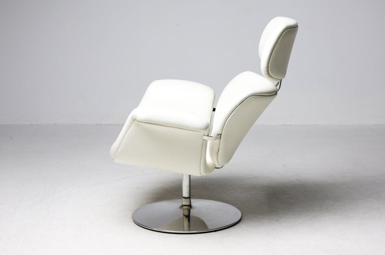 Artifort Tulip F545 Lounge Chair by Pierre Paulin, White Leather - Image 2
