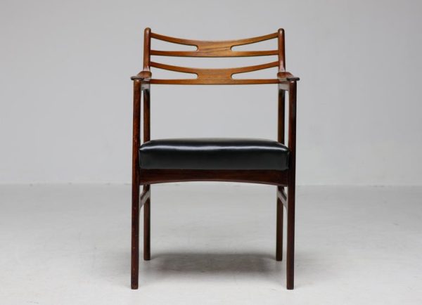 Set of Five Johannes Andersen Dining Room Chairs - Image 6