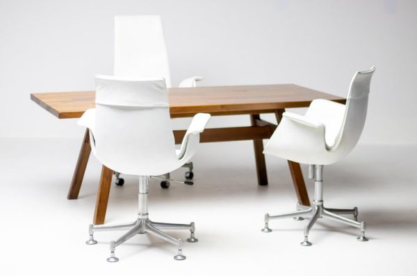 Three White Leather Mid Mod Bird Desk Chairs by Fabricius & Kastholm for Kill - Image 2