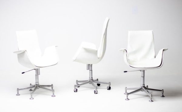 Three White Leather Mid Mod Bird Desk Chairs by Fabricius & Kastholm for Kill - Image 4