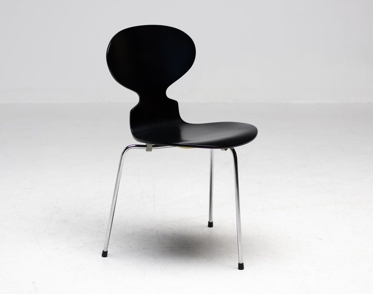 Set of Four 3100 "Ant” Chairs — Arne Jacobsen for Fritz Hansen, Denmark - Image 6