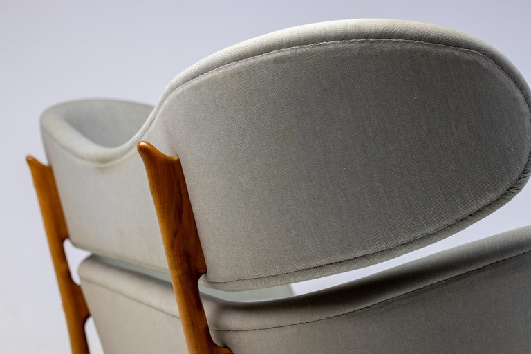 Early Baker Sofa by One Collection, Denmark — Teak Frame & Original Fabric - Image 6