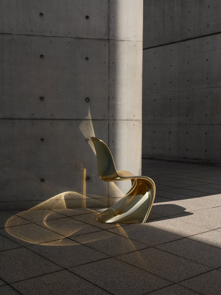 Verner Panton Panton Chair — Limited Edition in Gold - Image 9