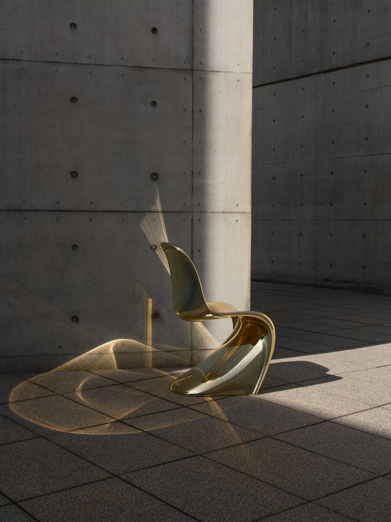 Verner Panton Panton Chair — Limited Edition in Gold - Image 16