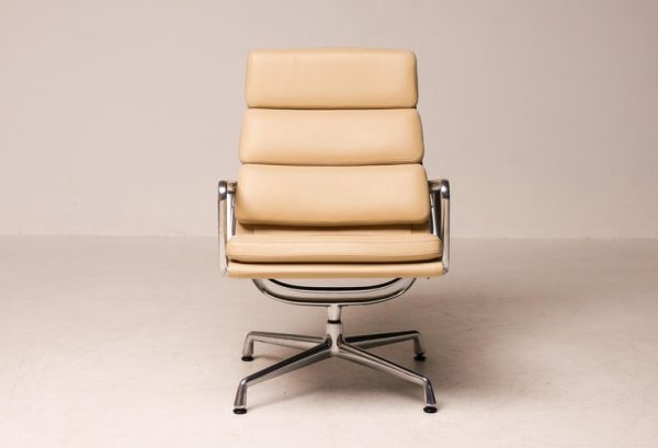 Bespoke Charles & Ray Eames Sand Leather EA216 Lounge Chairs - Image 8